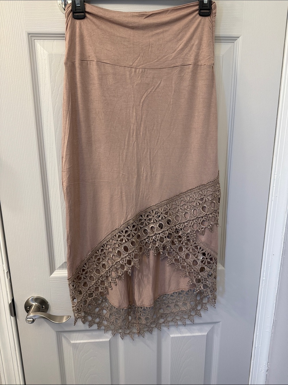 Women's Blush Lace-Hem Midi Skirt